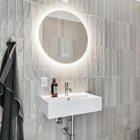 Stunning In With Kitchen Сasa de vacaciones *